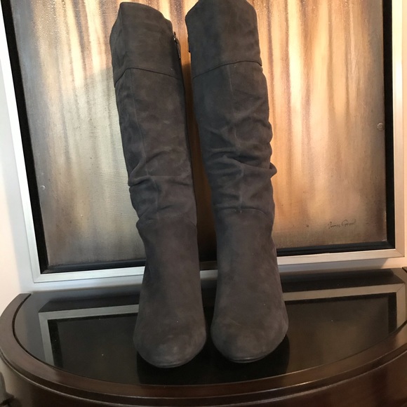 Aqua College Grey Suede slouchy boot 9.5W - Picture 3 of 3